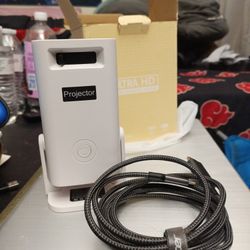 MINI PORTABLE ULTRA HD PROJECTOR 