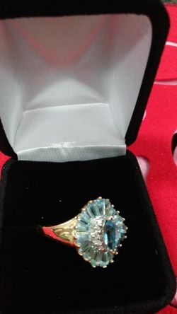 14K Gold Blue Topaz Ring with Diamonds