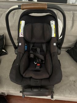 Nuna Pipa Lite Rx w/ Base 