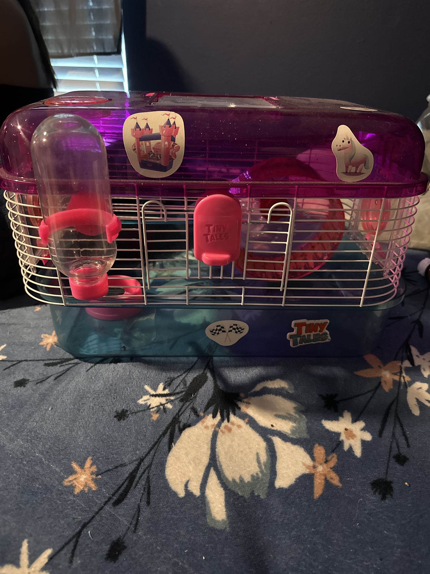 Selling hamster cage