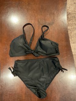 Black Two-Piece Bikini Set Women’s Large