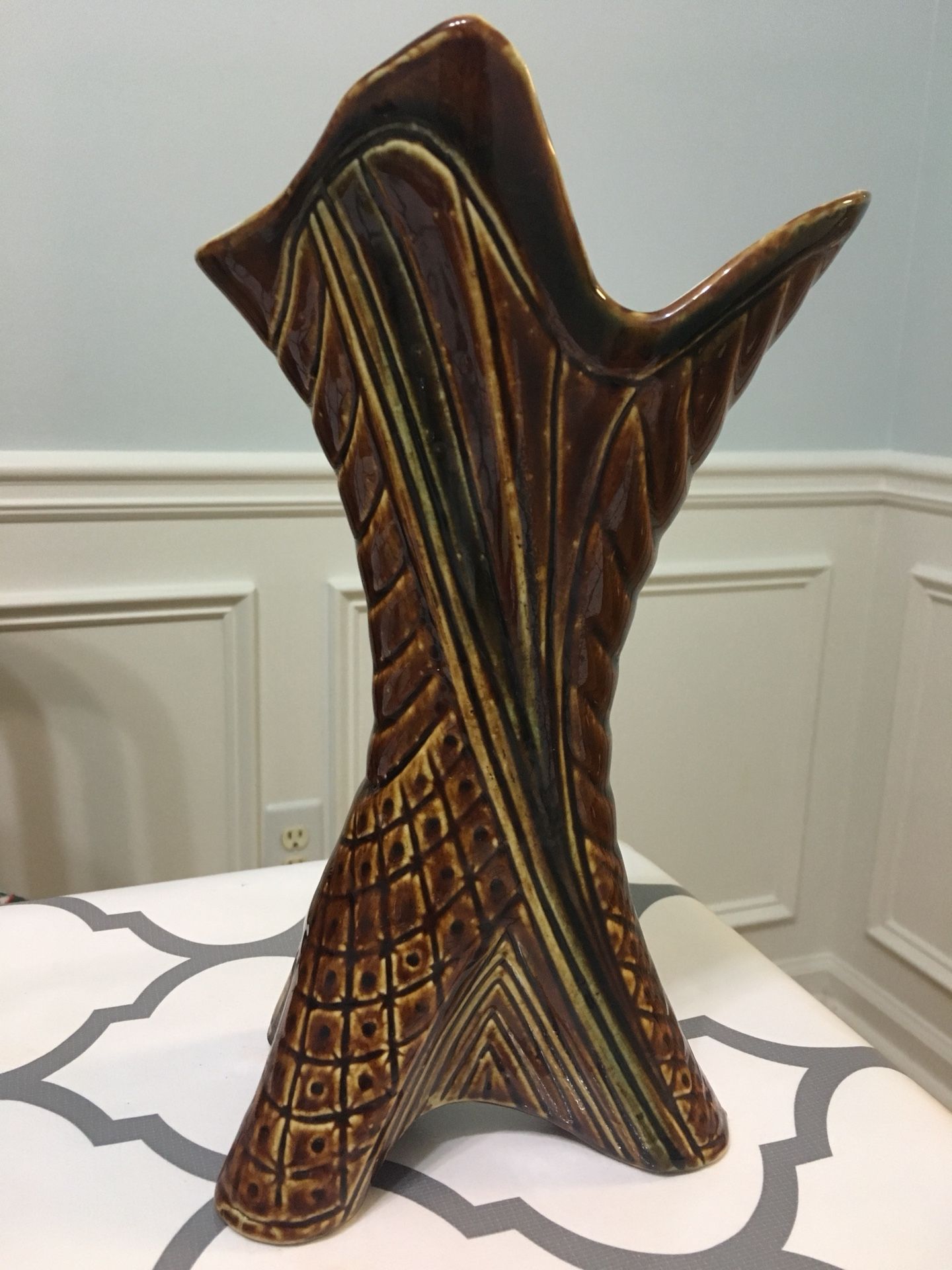 Old asymmetrical twist stretch 1722 brown vase