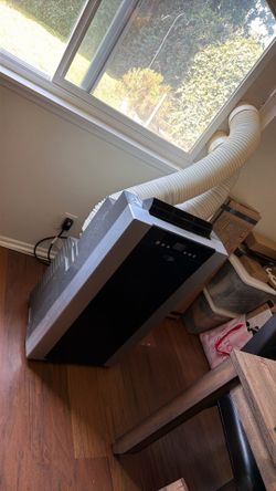 Whynter Portable Air Conditioner with "As-Is Portable Air Conditioner (Not Cooling) Exhaust Hose