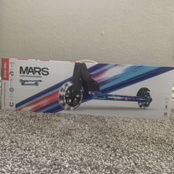 Jetson Mars Iridescent Kick Scooter 