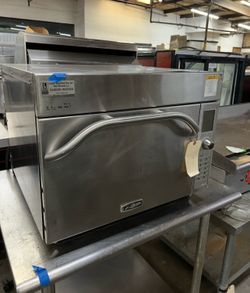 Amana AXP High-Speed Commercial Oven