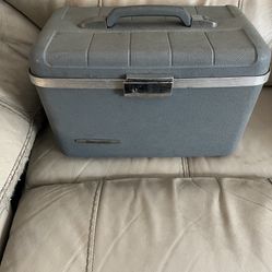 Vintage Train Case