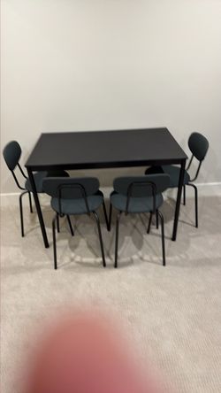 IKEA Table + 4 Chairs