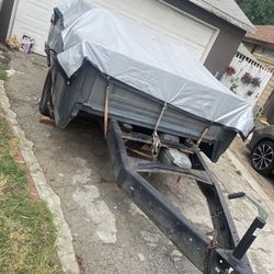 Traila De 8’ De Un 90 Ford