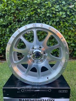 6 Lug Nut Rims NEW & TIRES like new/ Rines NUEVOS & LLANTAS como nuevas De 6 birlos (6x5.5)Size:20”