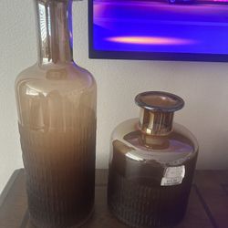 Vases (home goods)