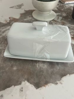 Butter dish