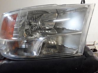 2014 Dodge Ram right headlight