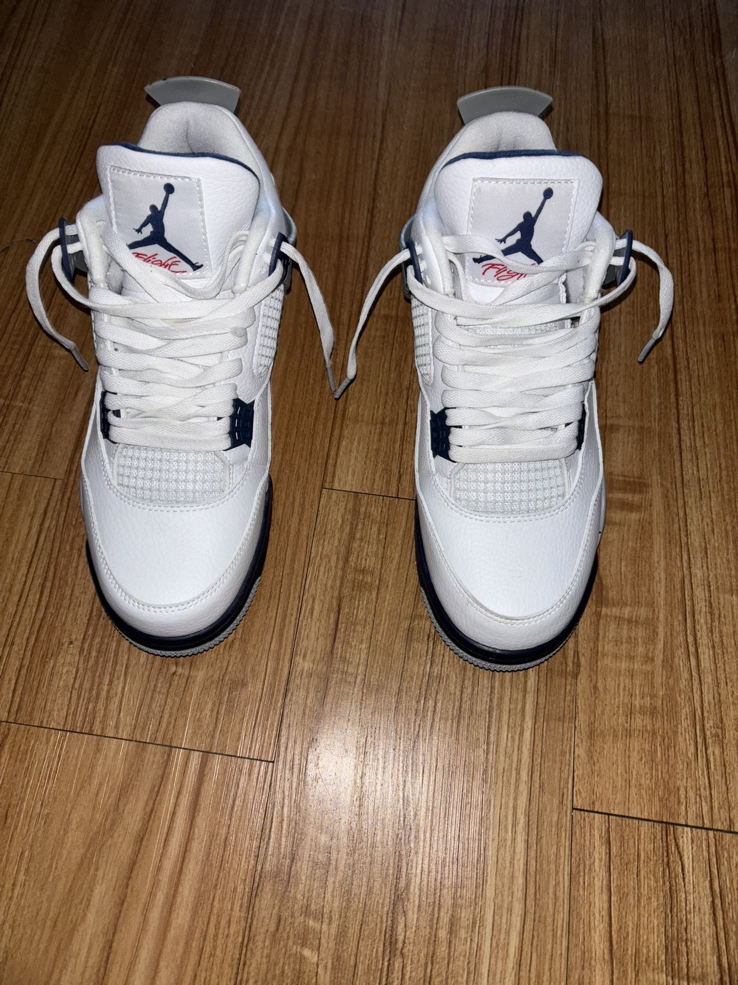 Midnight Navy Jordan 4s