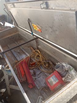 Aluminum Bed Tool Box