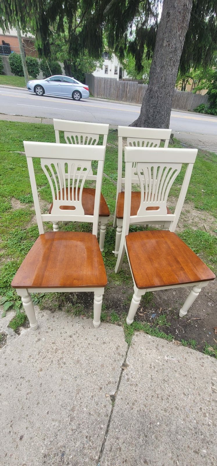 Table With 4chairs