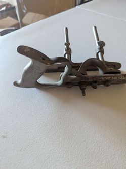 Vise antique