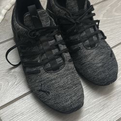 Men’s Puma shoes 