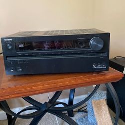 Onkyo THX Model TX-NR609 W/subwoffer And speakers