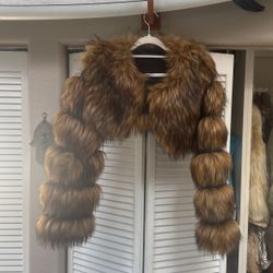 Cropped Fur Jacket With Hidden Pockets 