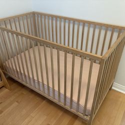 IKEA Sniglar crib - FREE!