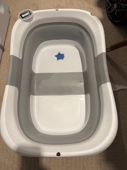Infant bath tub