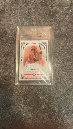 Elly De La Cruz Auto