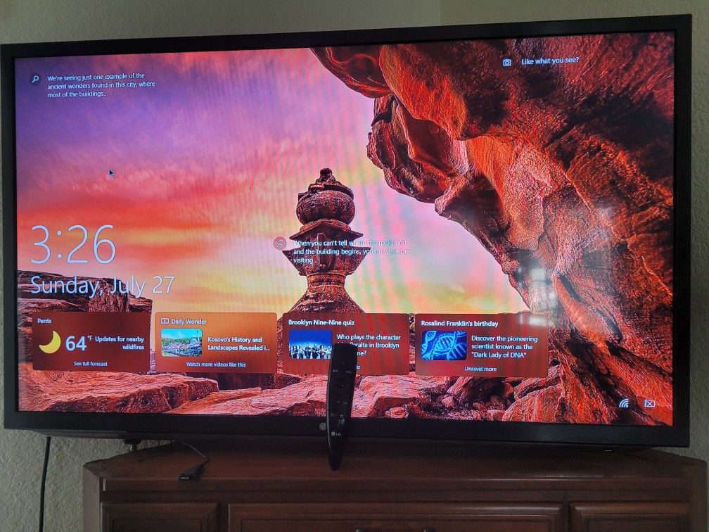 45 Inch LG T V