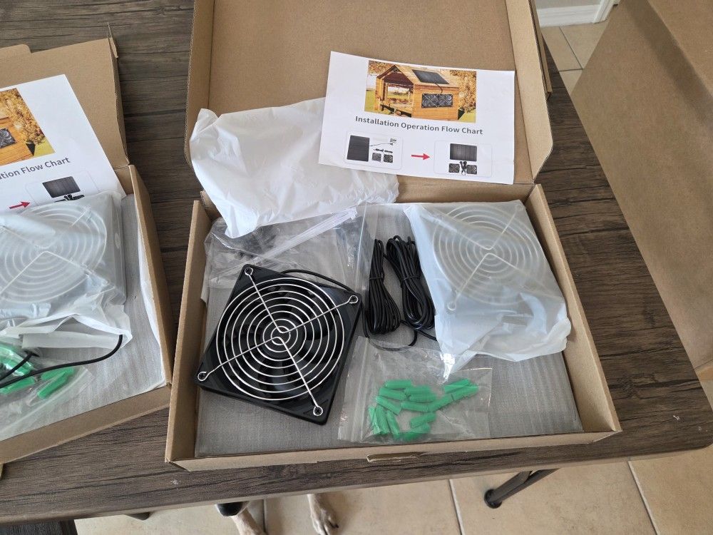 Chicken Coop Fans 10 Dollars Each Set Solar Fans