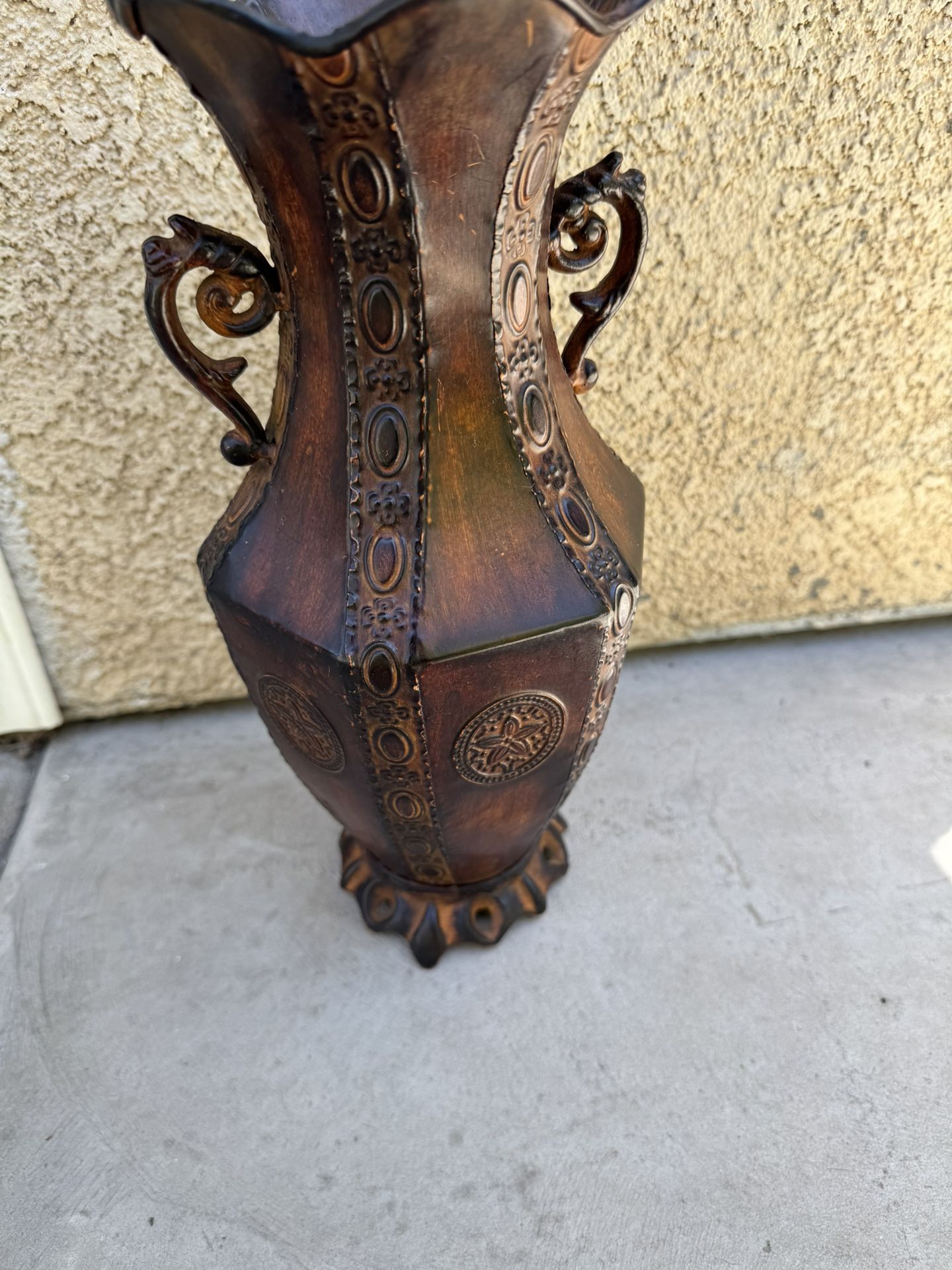 New Bronze Metal Flower Pot