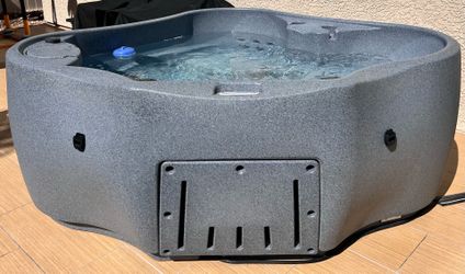 2 person plug n play hot tub