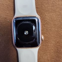 Apple Watch .. No Charger :( 