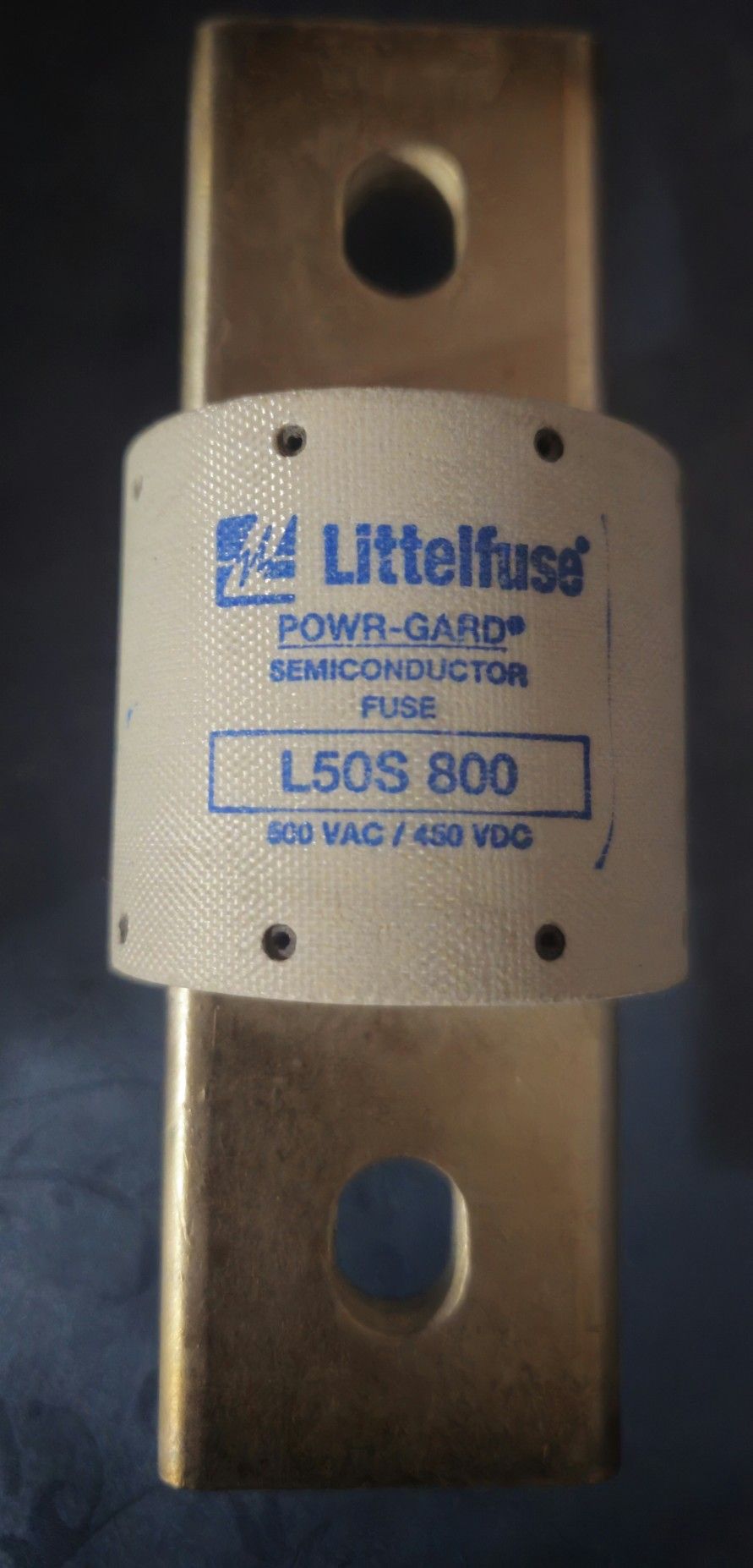 Electric Vehicle Littelfuse L50S800 is a high-speed semiconductor fuse