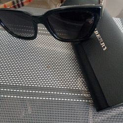 BURBERRY SUNGLASSES(AUTHENTIC)