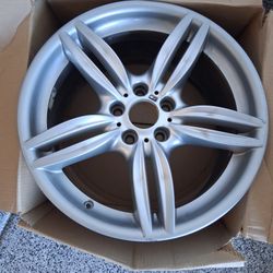 BMW 640i Tire Rim 20 Inch Good Condition No Lug Nuts