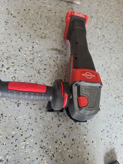Milwaukee M18 Fuel Brushless Angle Grinder