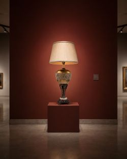 Vintage Ornate Table Lamp with Gold Glass Body – 37” Tall
