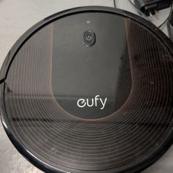 Eufy Robot Vacuum - Needs New Battery 