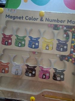 2 in1 Magnetic color maze, number/ chalk board on the back