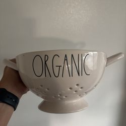 Rae Dunn Colander 
