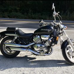 1998 Honda Magna 750