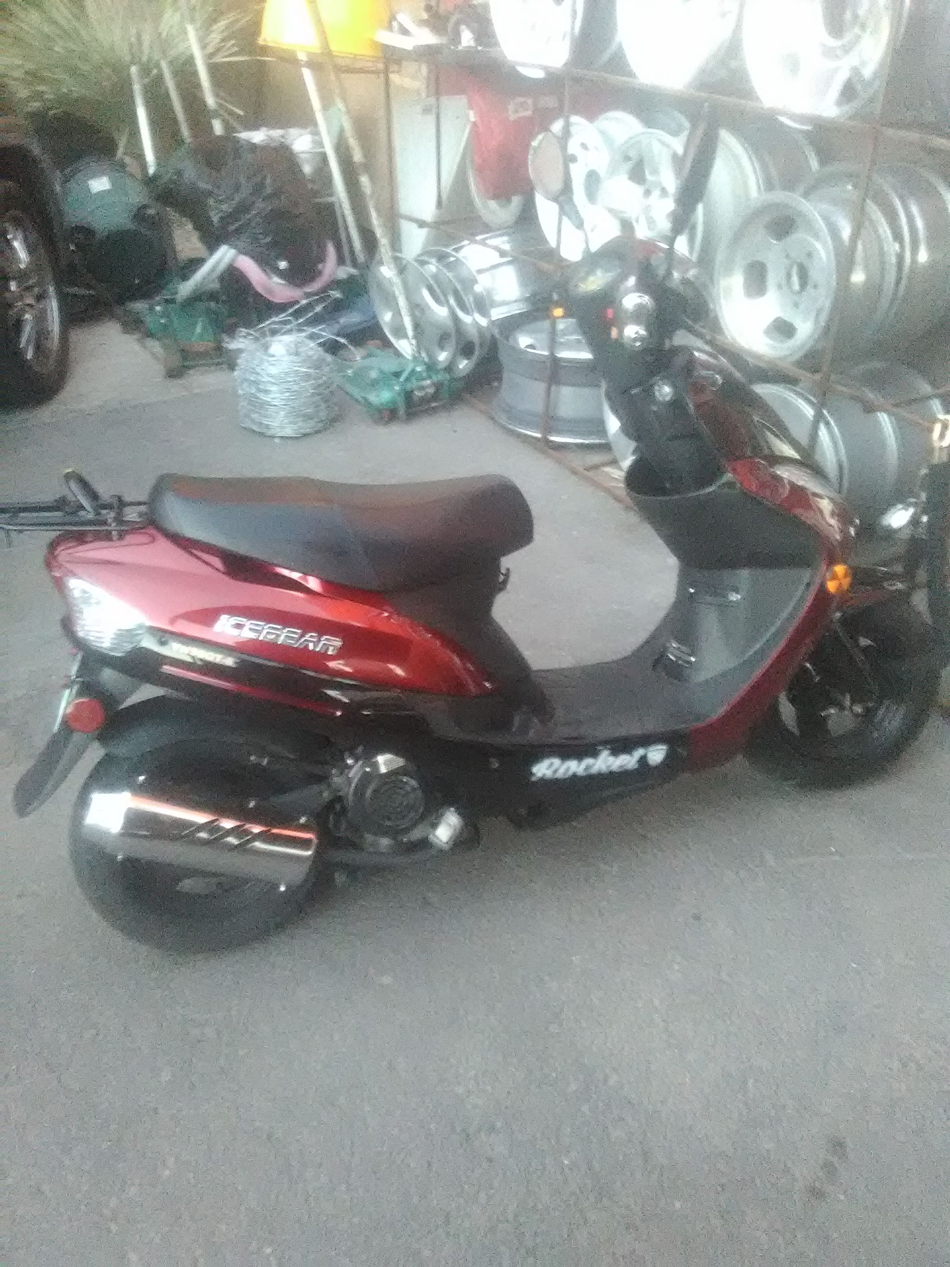 2018 icebear moped