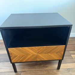 Nightstand 
