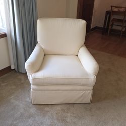 Traditional Arm Chair
