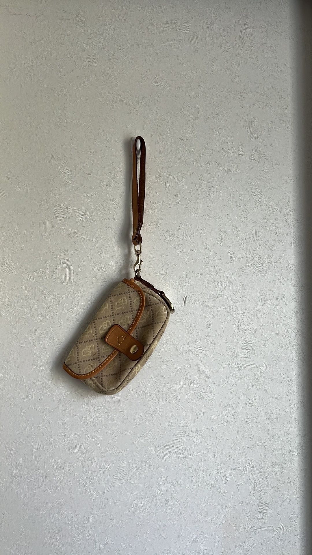 Dooney & Bourke Wristlet