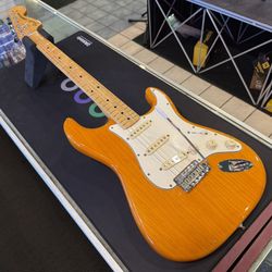 Fender Vintera 70’s Stratocaster Aged Natural Electric Guitar