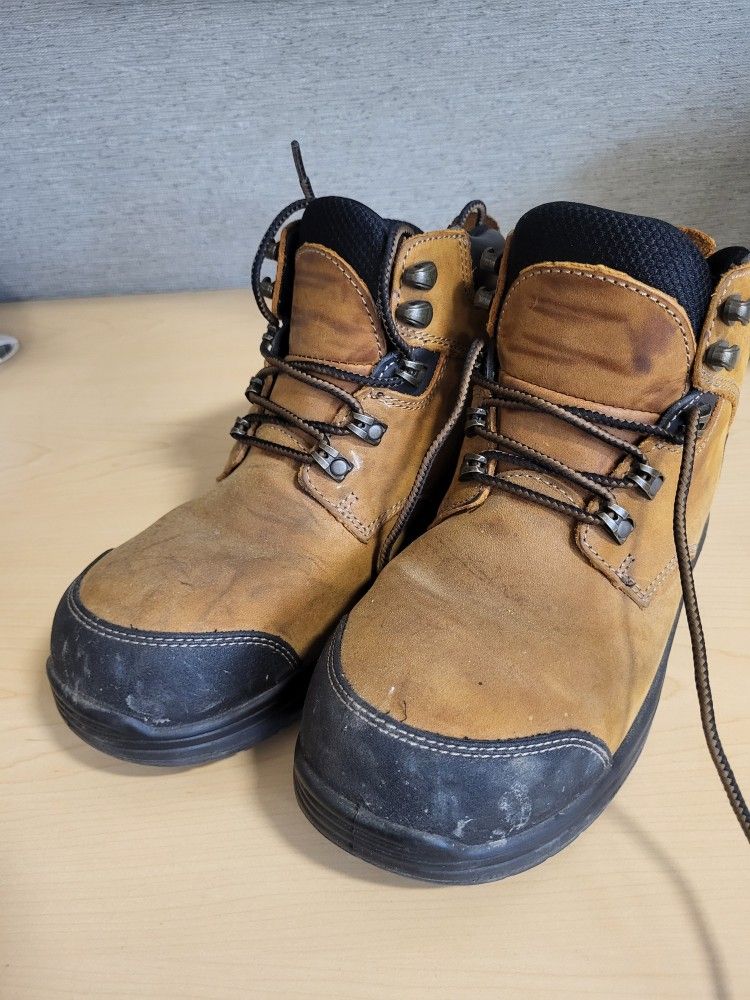 Orthofeet Size 7 Men Boots