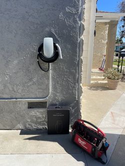 Tesla wall connector EV car charger outlet nema 1450 level 2