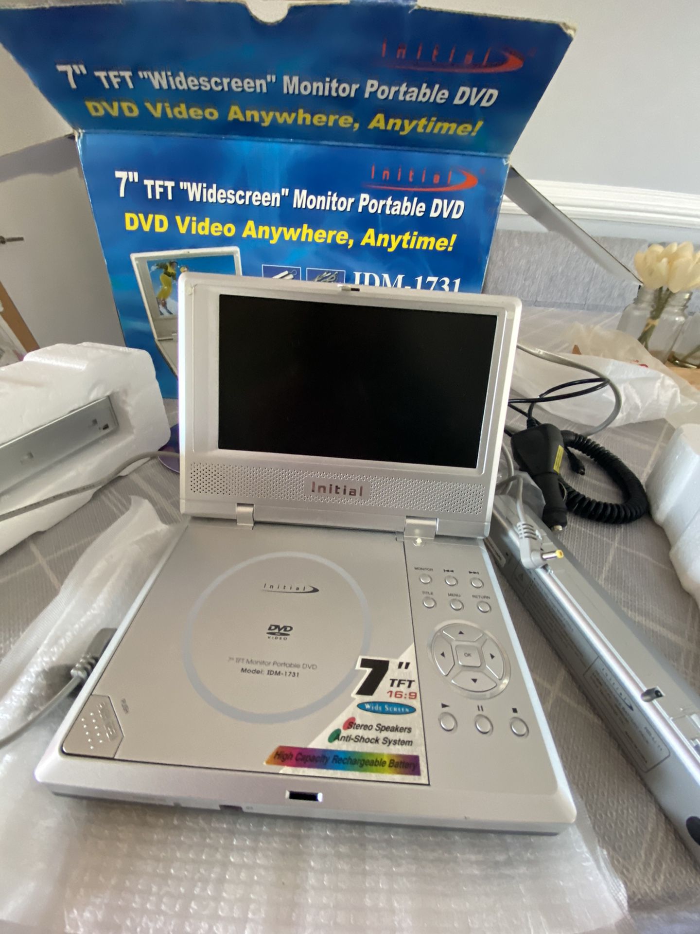 Initial Portable DVD Player - 7” Wide Screen Model IDM-1731 - Works Great!
