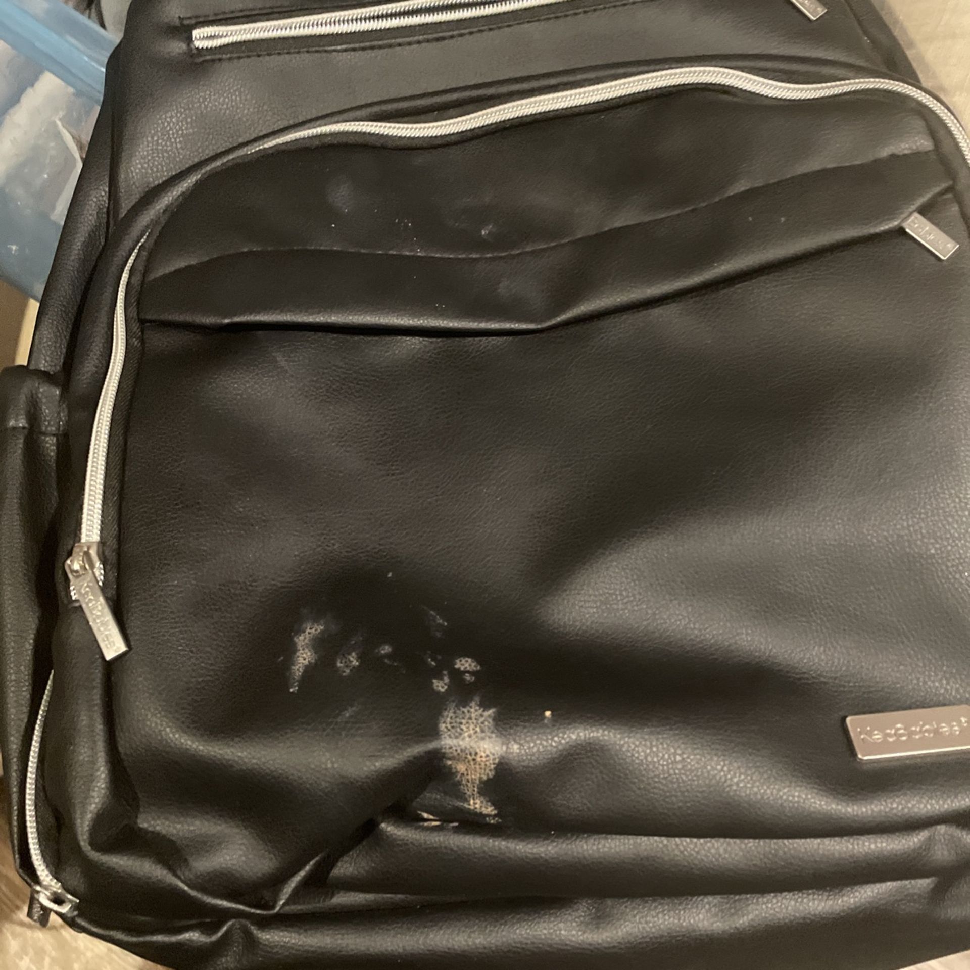 Baby Back Pack And Change Table 