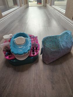 Shimmer And Sparkle Hand And Nail Spa